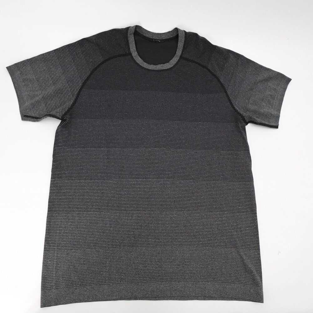 Lululemon T-Shirt Mens Large Black Striped Raglan Athletic Stretch Visualize.